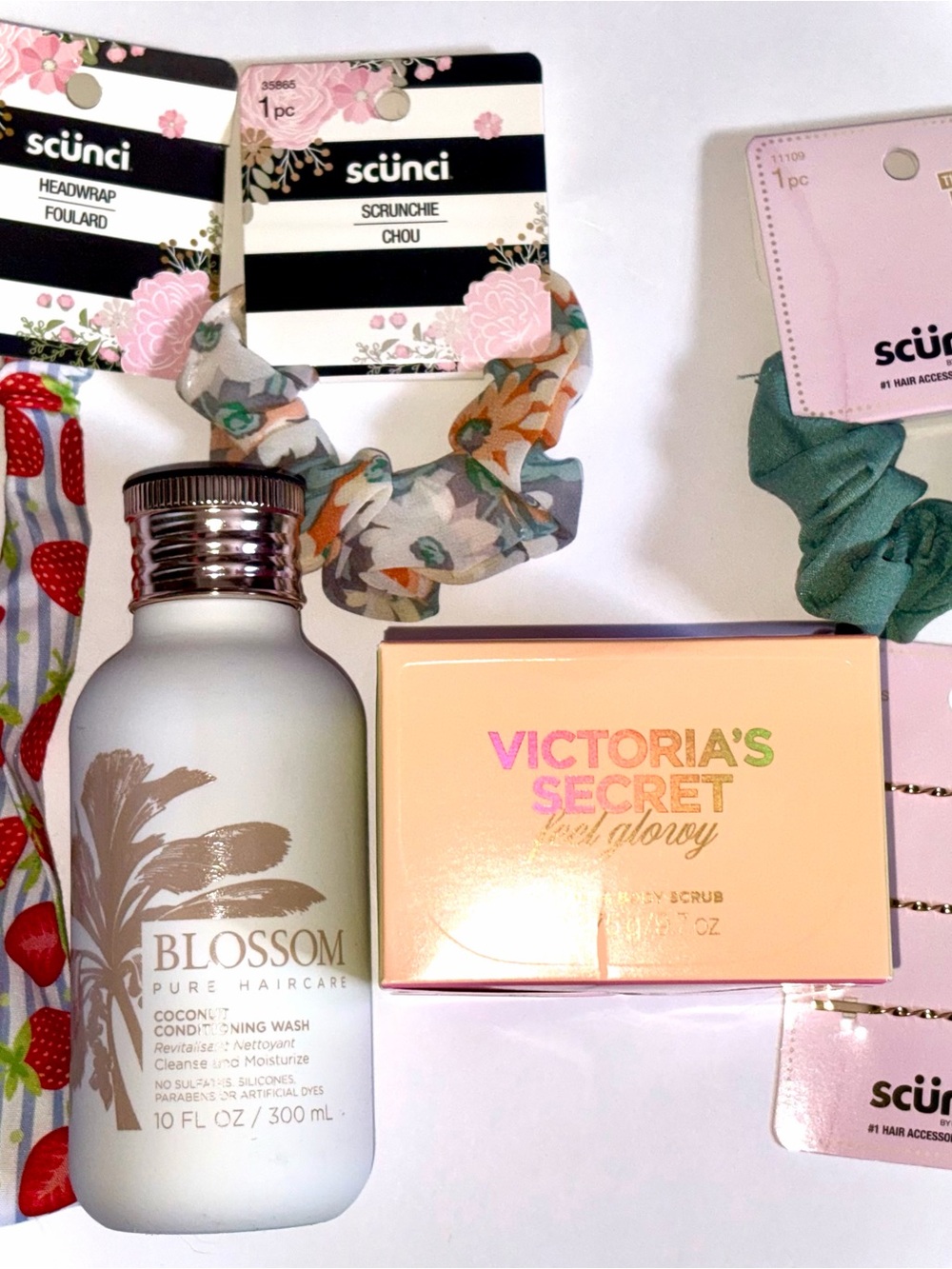 6 pc Hair Set: Victoria's Secret Feel Glowy Scalp Scrub, Blossom Wash 4pc Scunci